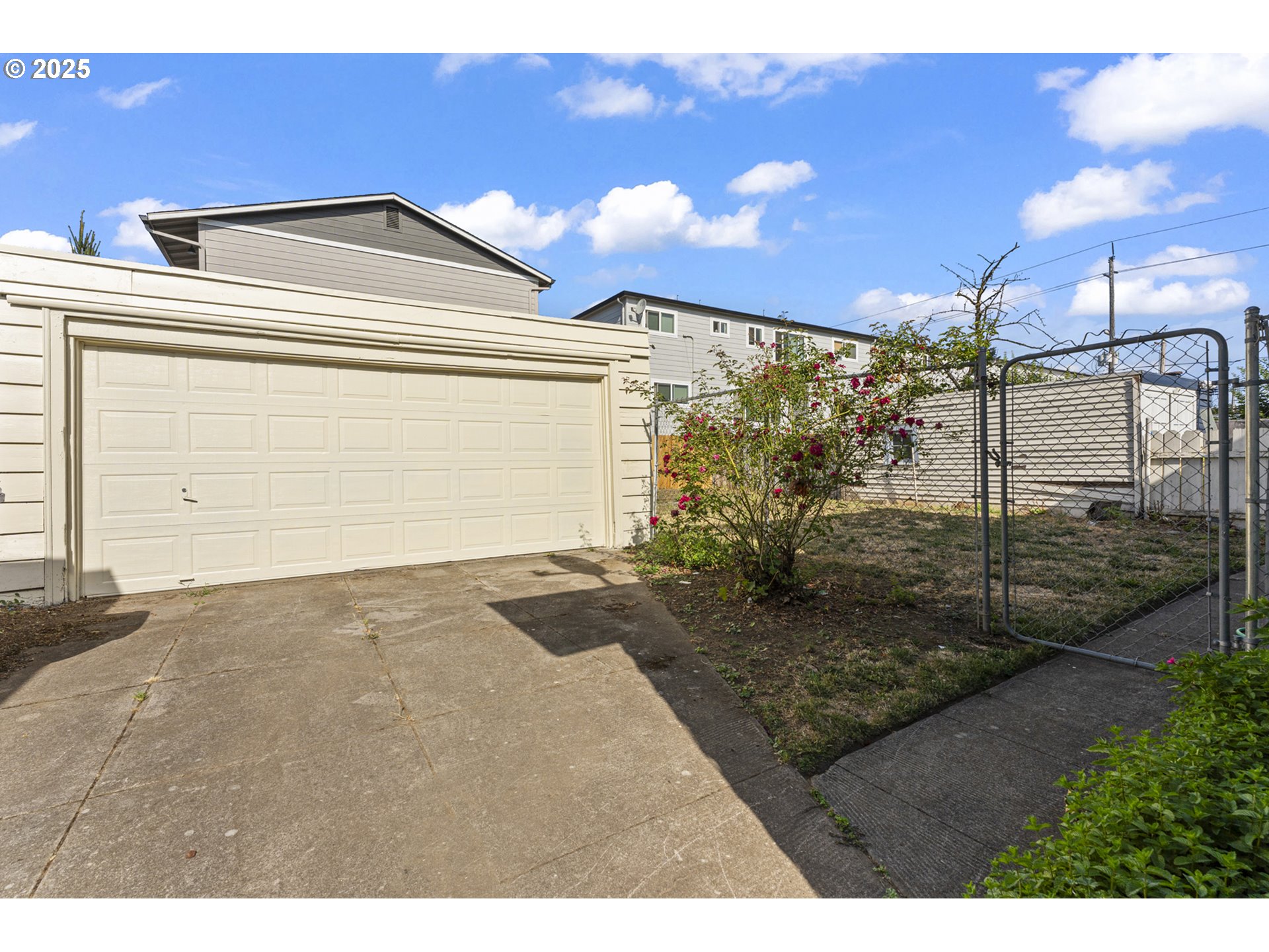 37 SE 81ST AVE