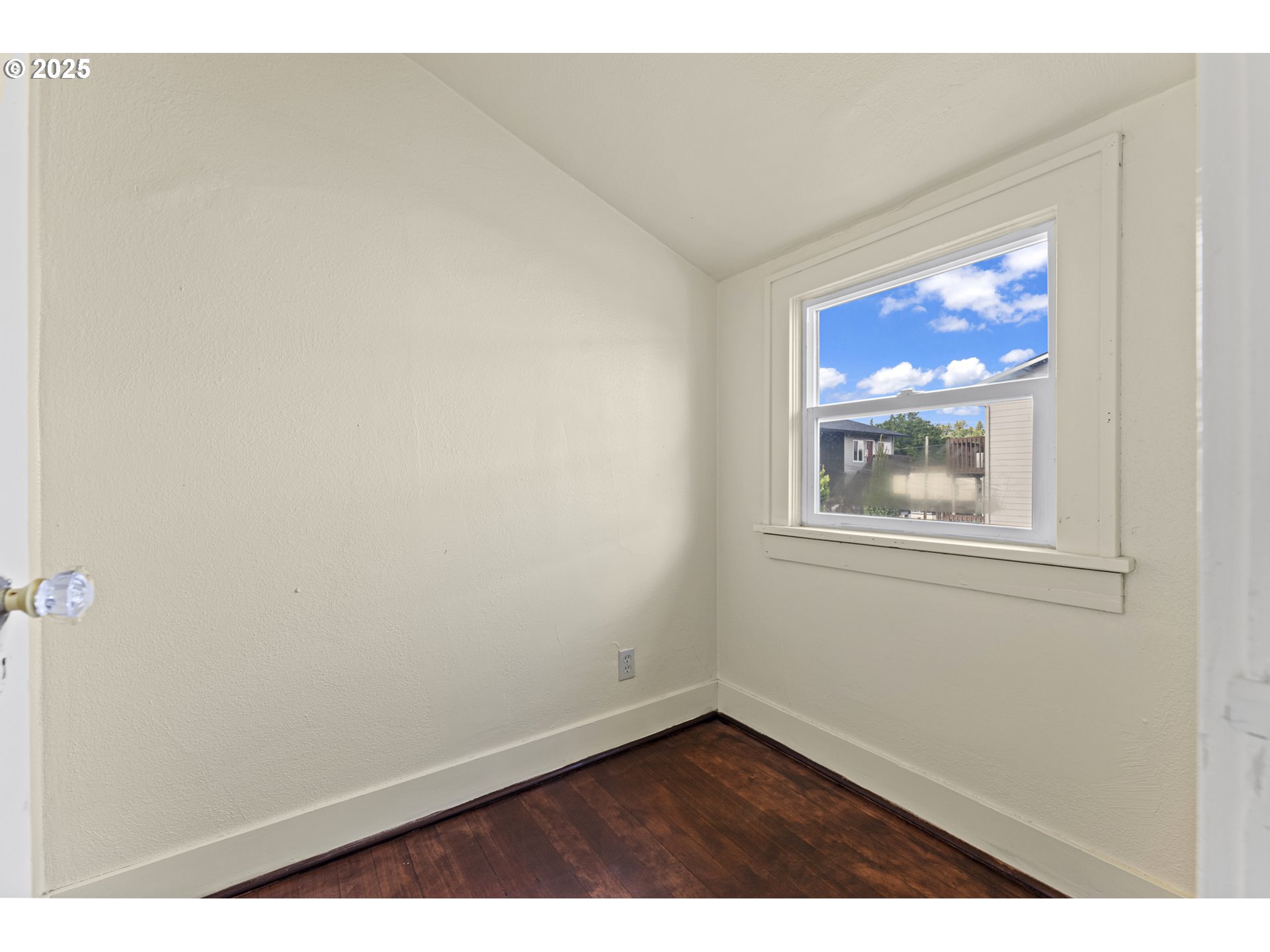 37 SE 81ST AVE