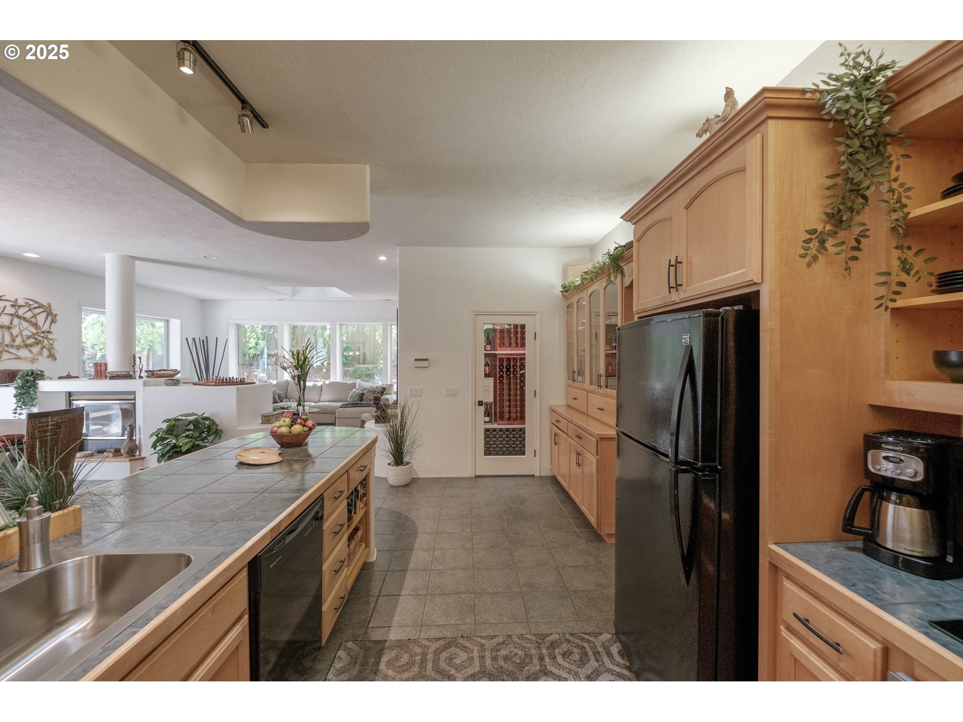 1993 Spicetree LN SE