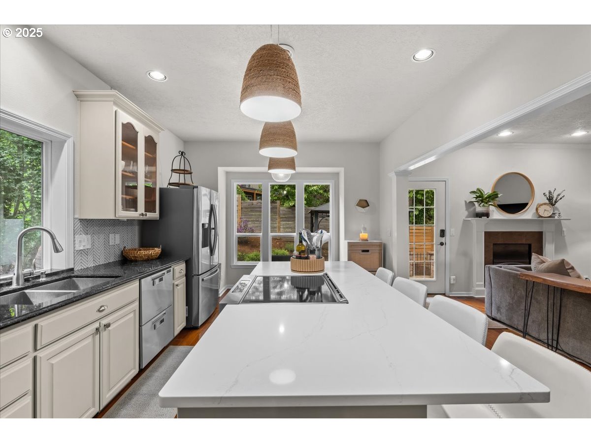 1498 CATHLAMET CT