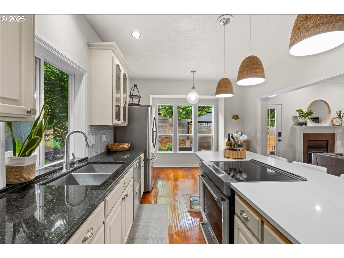 1498 CATHLAMET CT