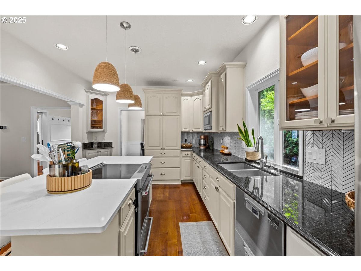 1498 CATHLAMET CT