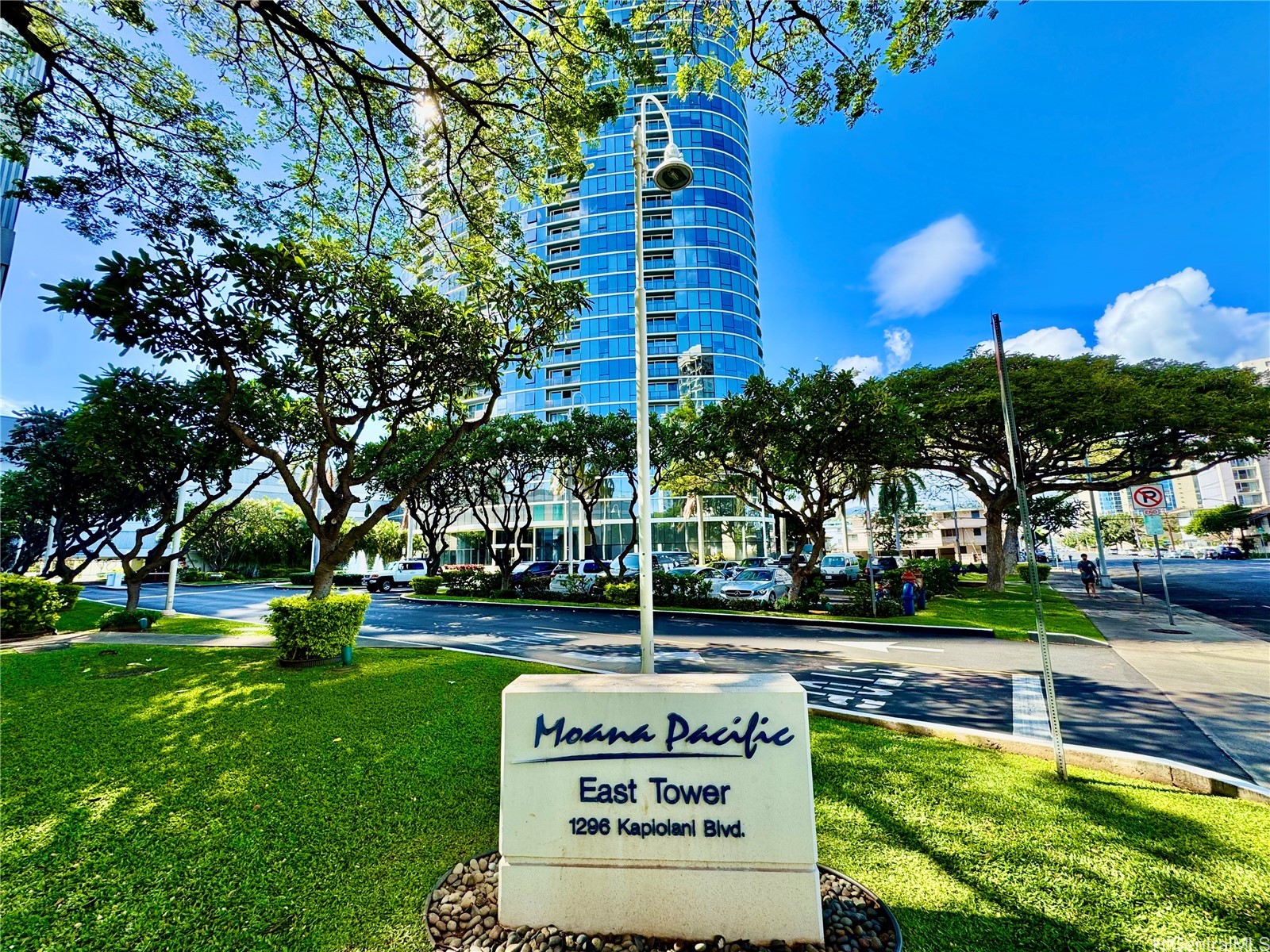 1296 Kapiolani Boulevard 2907