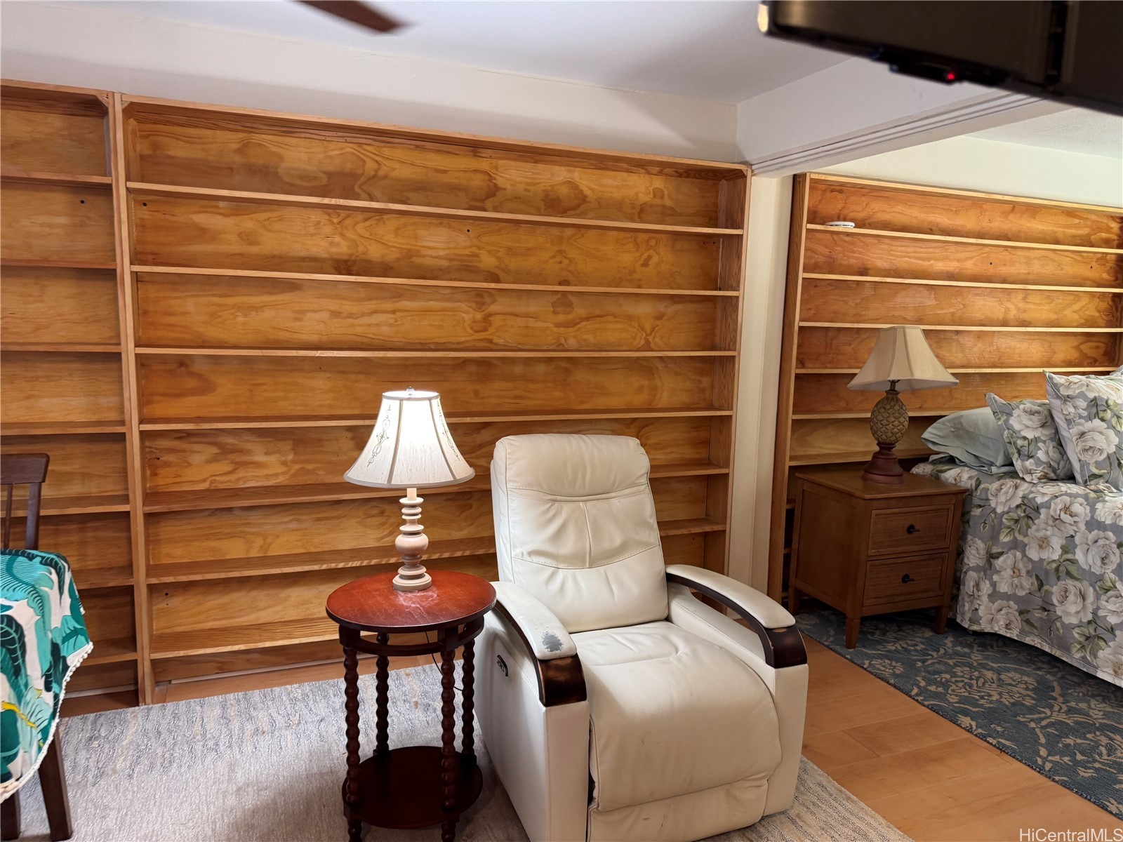 410 Nahua Street 115