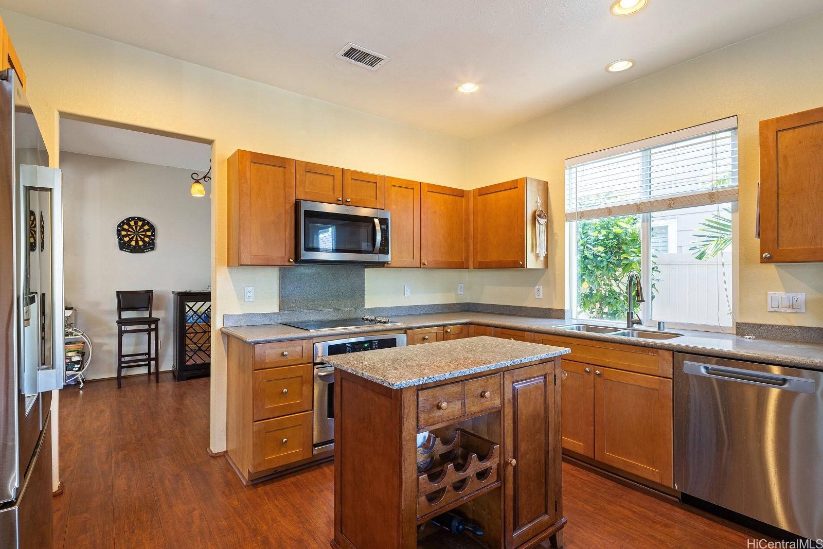 91-1028 Kai Uhu Street