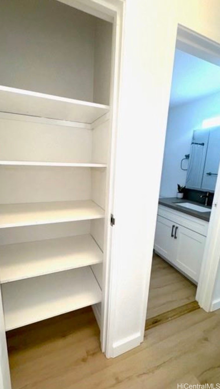 87-123 Helelua Street G301