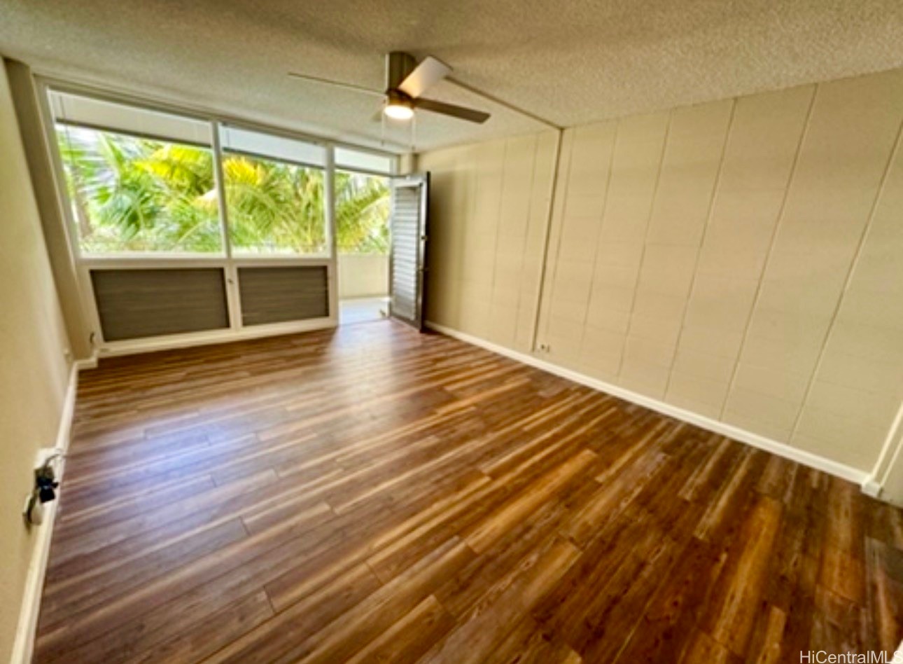 425 Ena Road 302B
