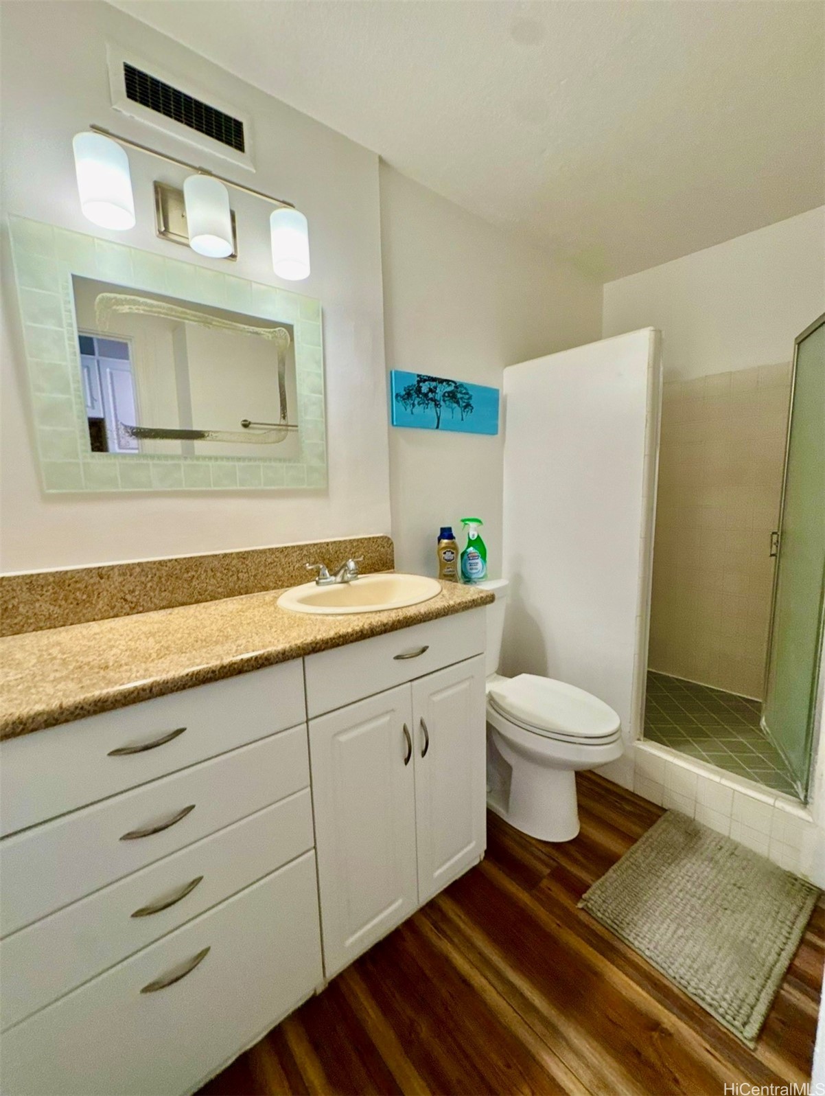 425 Ena Road 302B
