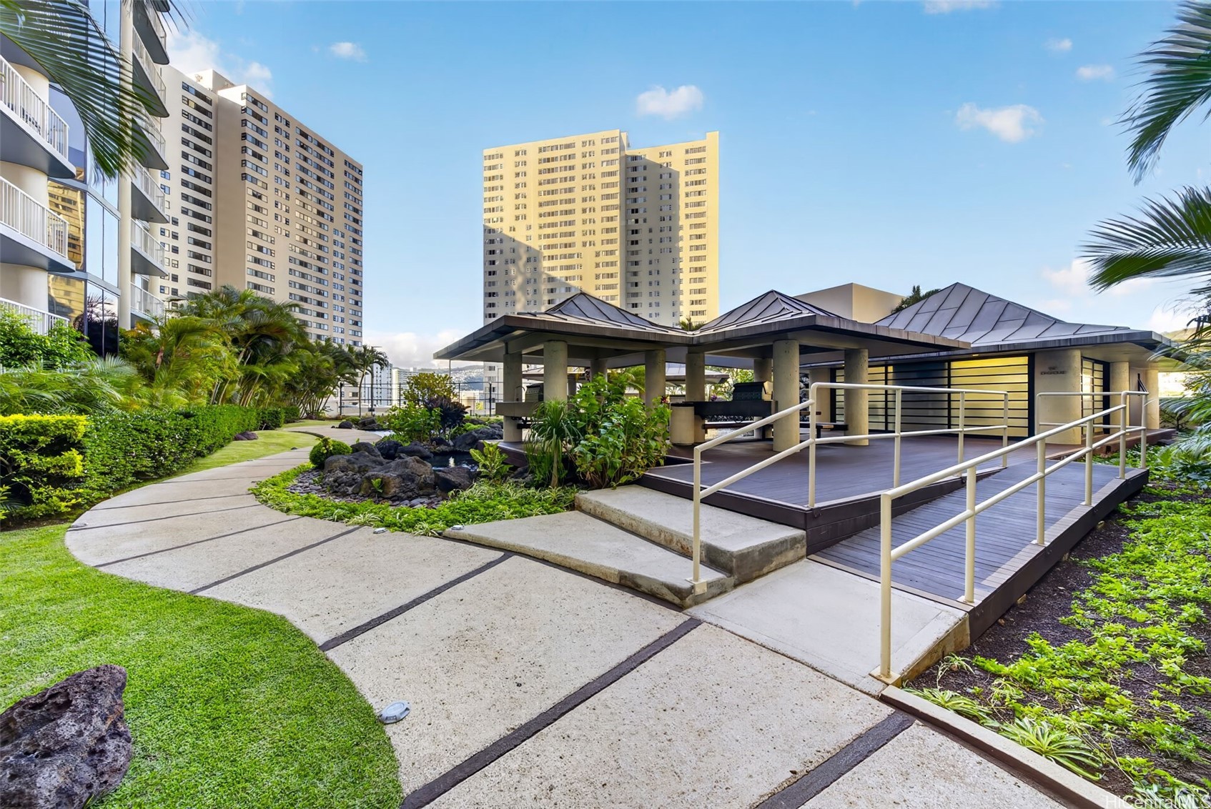 1212 Nuuanu Avenue 2904