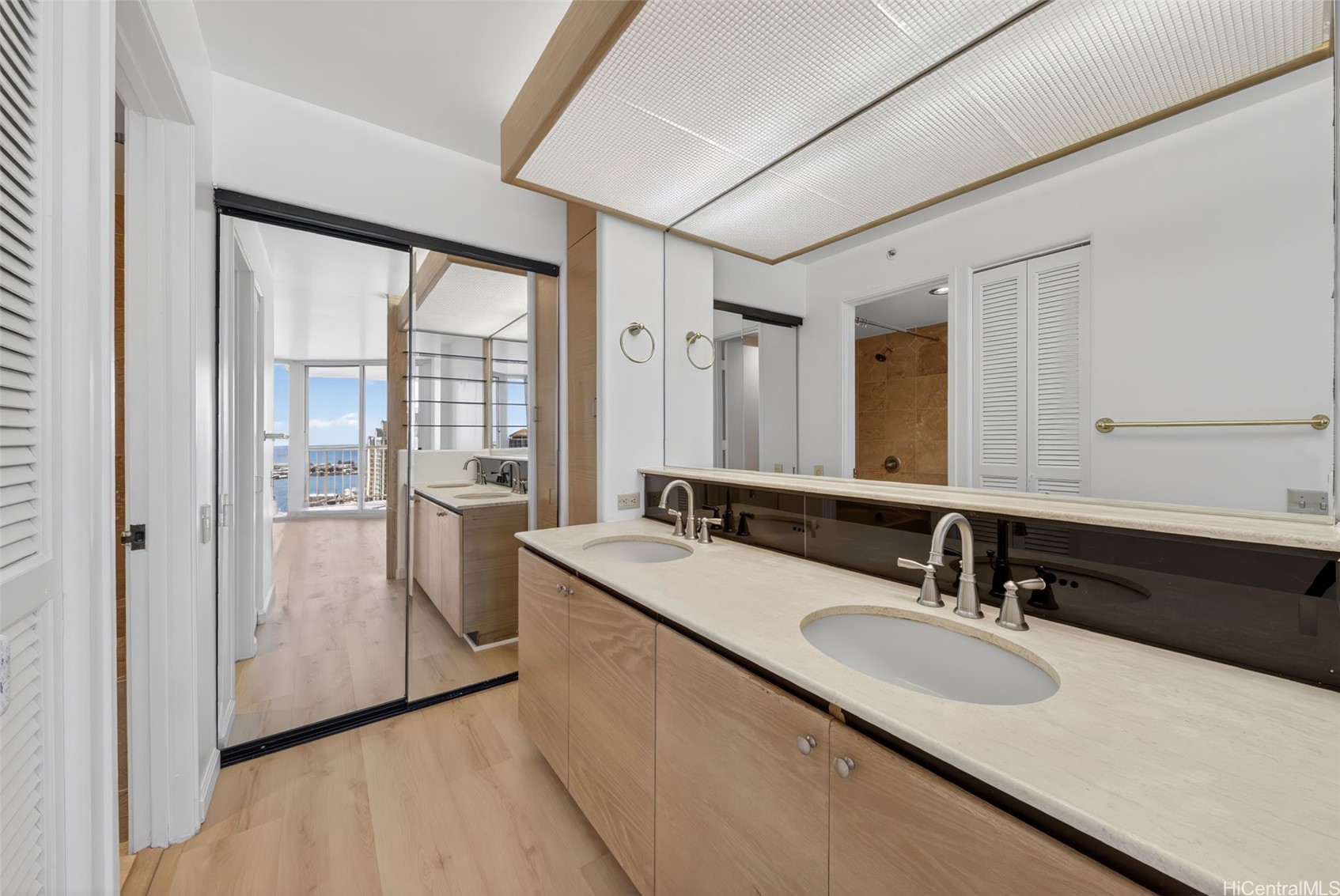 1212 Nuuanu Avenue 2904
