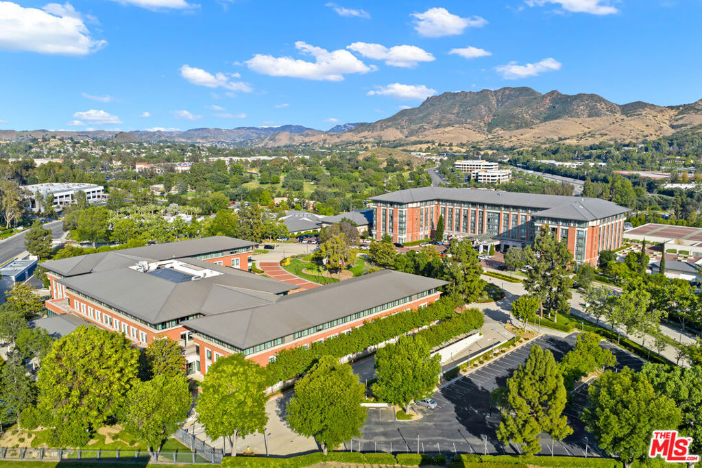 1772 Tamarack Street