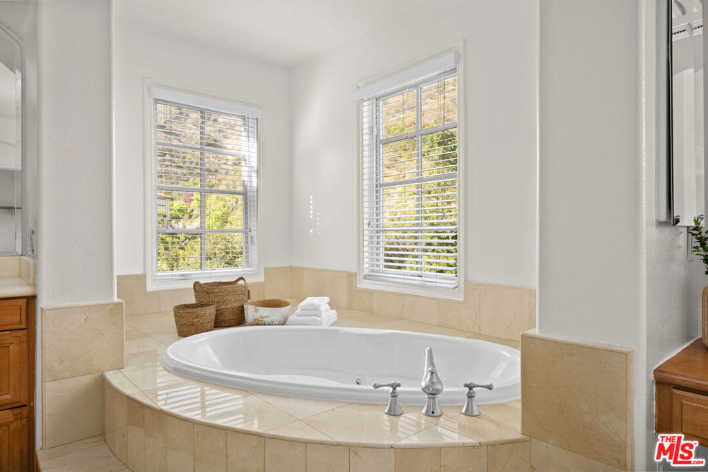 1772 Tamarack Street