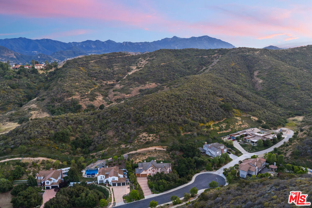 1772 Tamarack Street