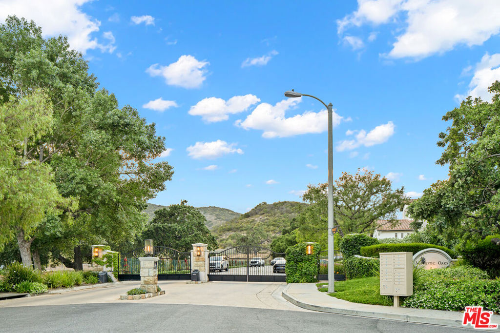 1772 Tamarack Street