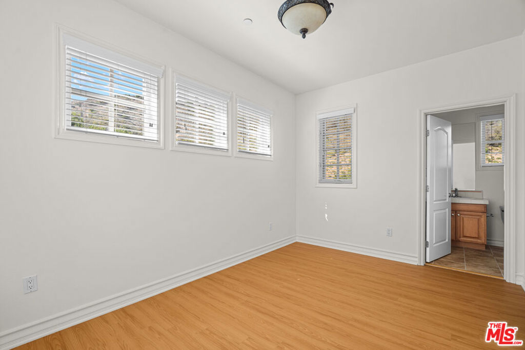 1772 Tamarack Street