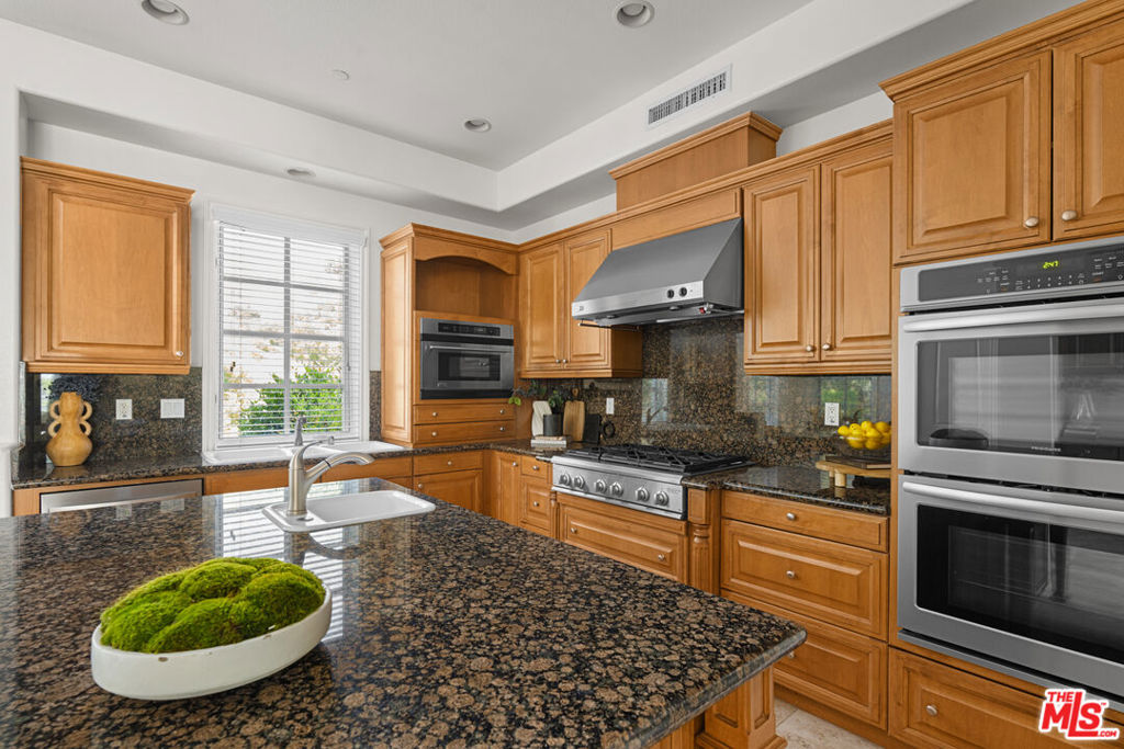 1772 Tamarack Street