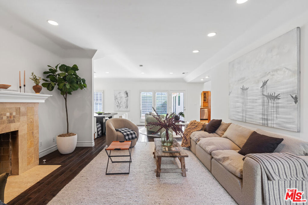 1149 S Carmelina Avenue