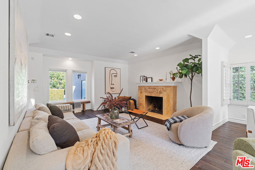 1149 S Carmelina Avenue