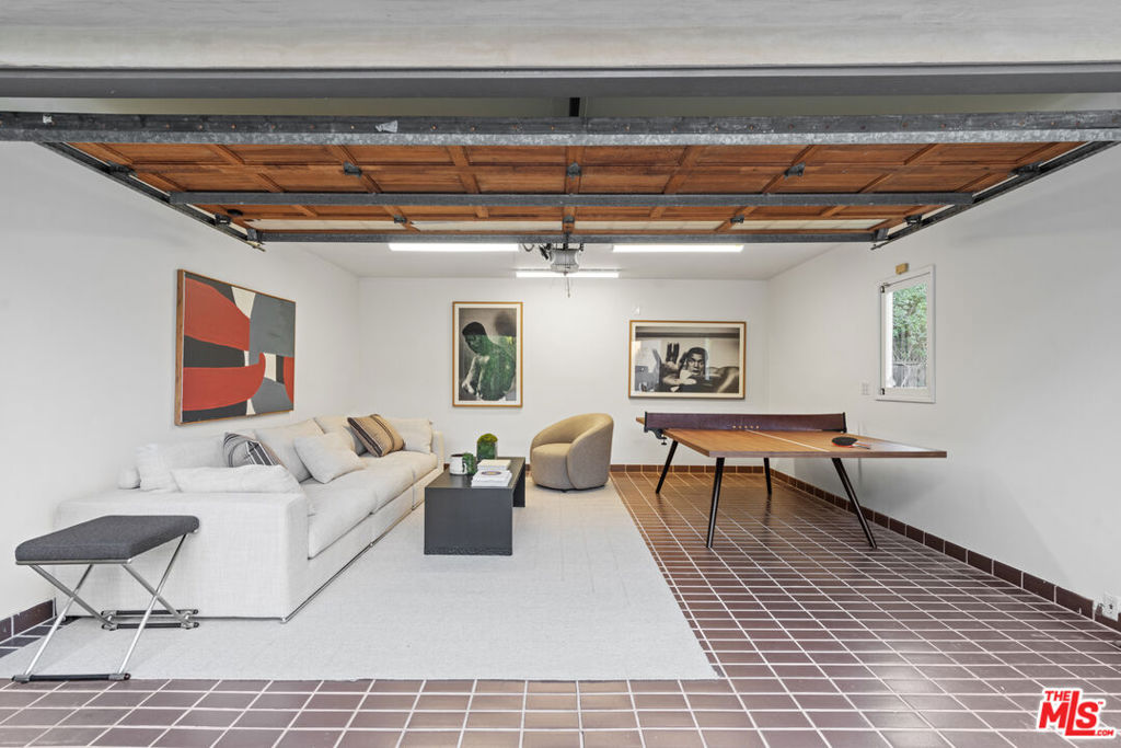 1149 S Carmelina Avenue