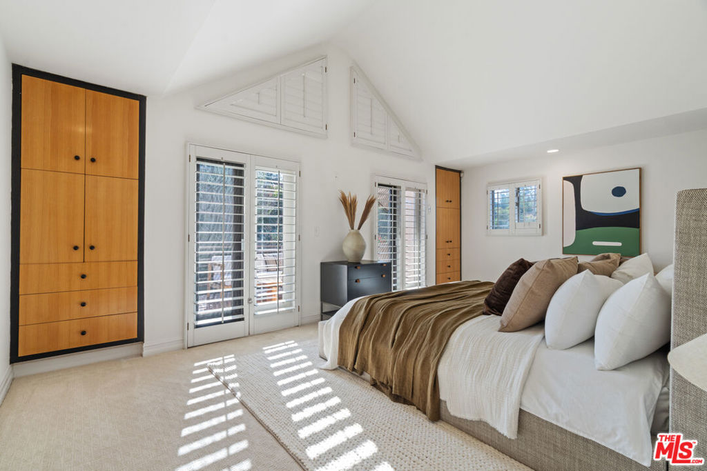 1149 S Carmelina Avenue