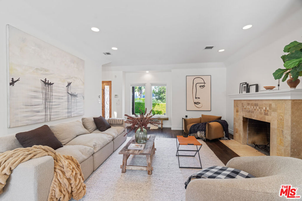 1149 S Carmelina Avenue