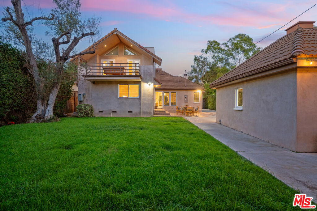 1149 S Carmelina Avenue