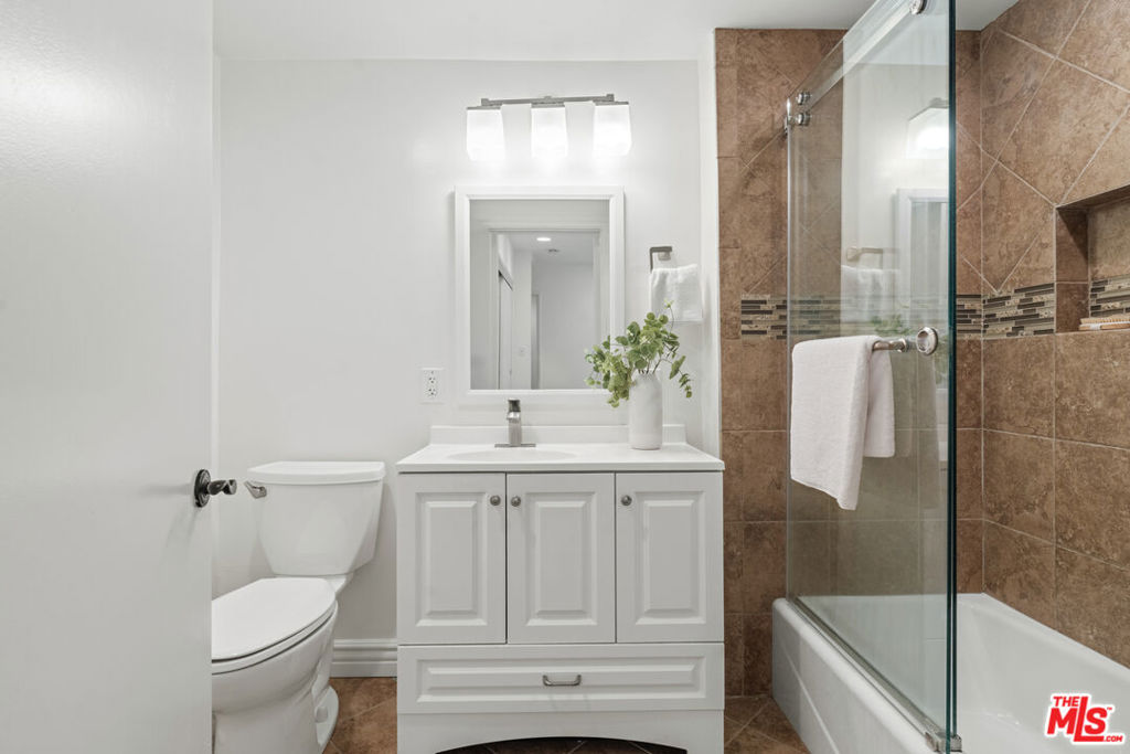 1149 S Carmelina Avenue