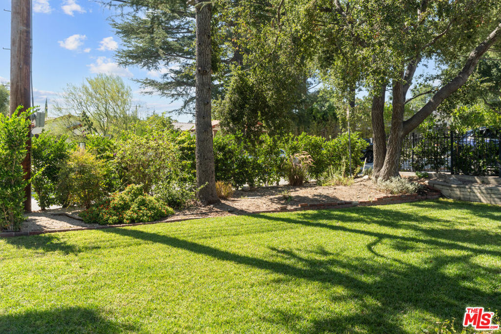 4824 La Canada Boulevard