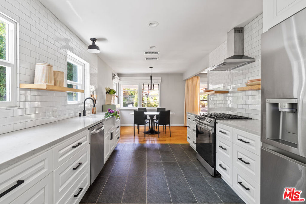 4824 La Canada Boulevard