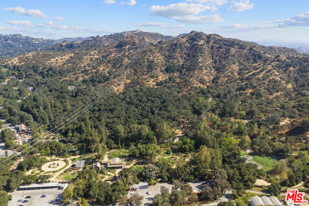 4824 La Canada Boulevard