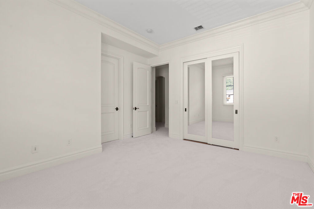 3697 Benedict Canyon Lane