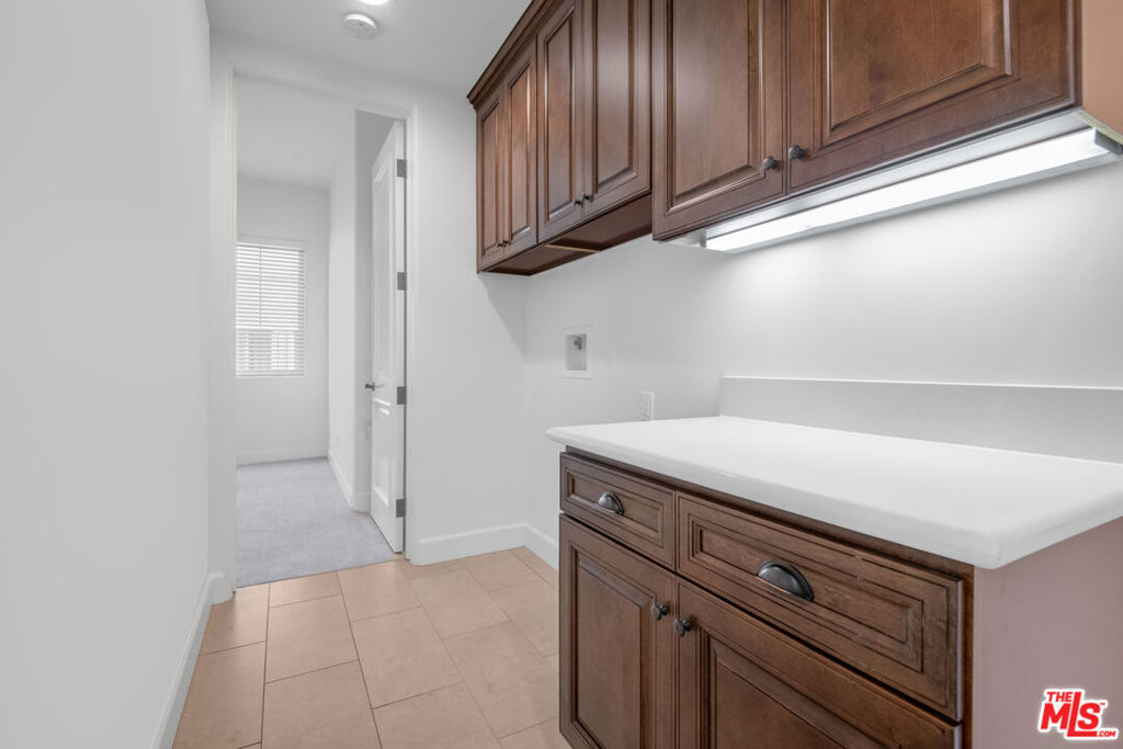 18326 Columbus Circle