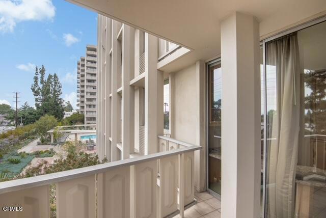 4411 Los Feliz Boulevard Unit: 303