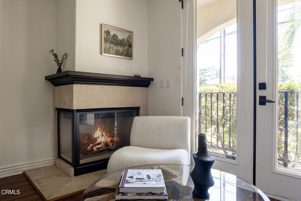 4301 Los Feliz Boulevard 1