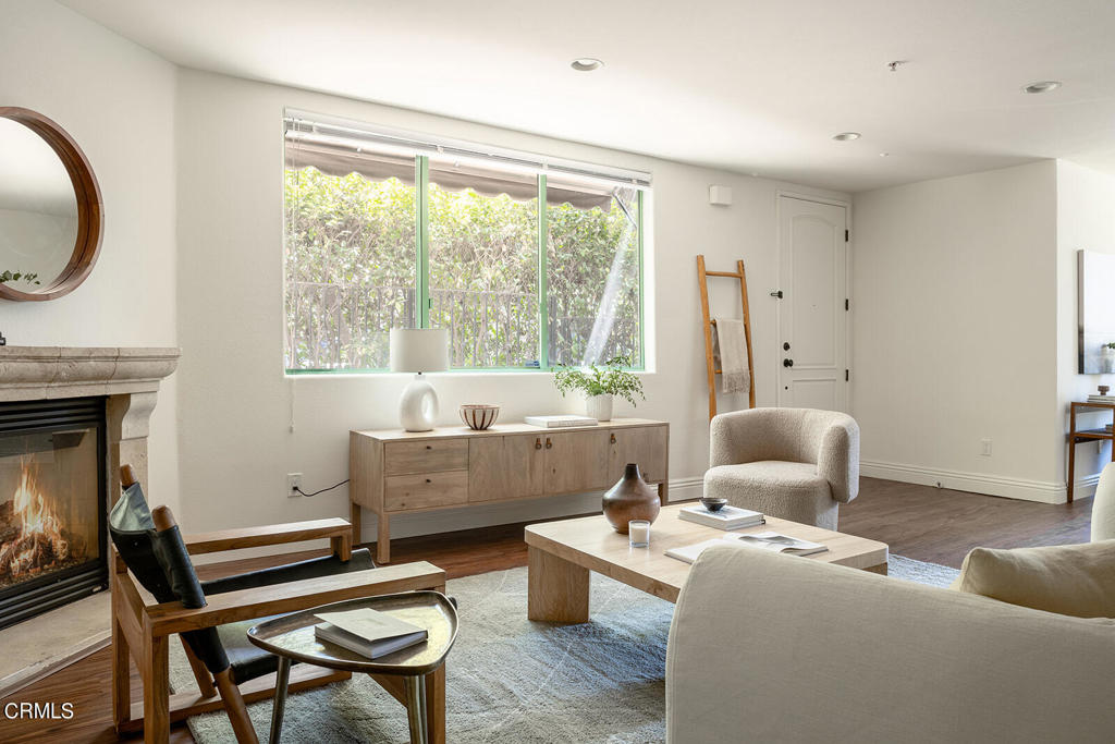 4301 Los Feliz Boulevard 1