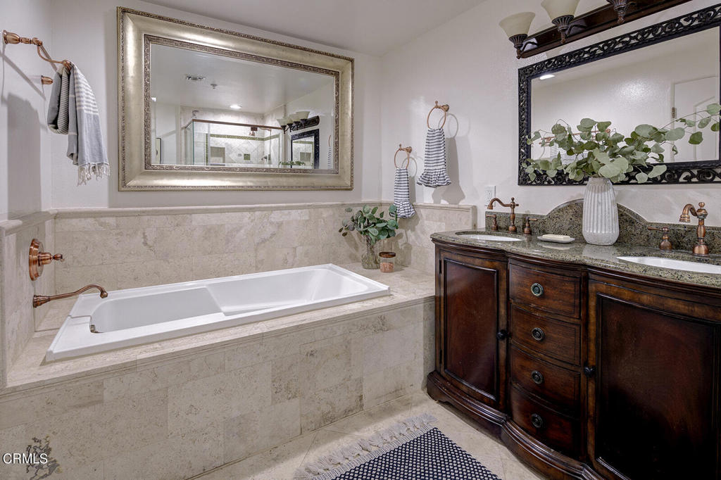 4301 Los Feliz Boulevard 1