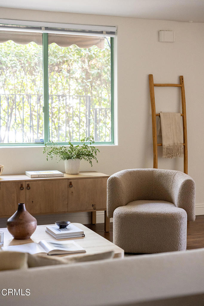 4301 Los Feliz Boulevard 1