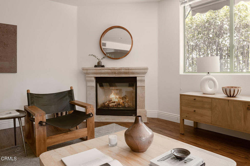 4301 Los Feliz Boulevard 1