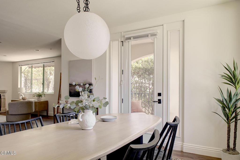 4301 Los Feliz Boulevard 1