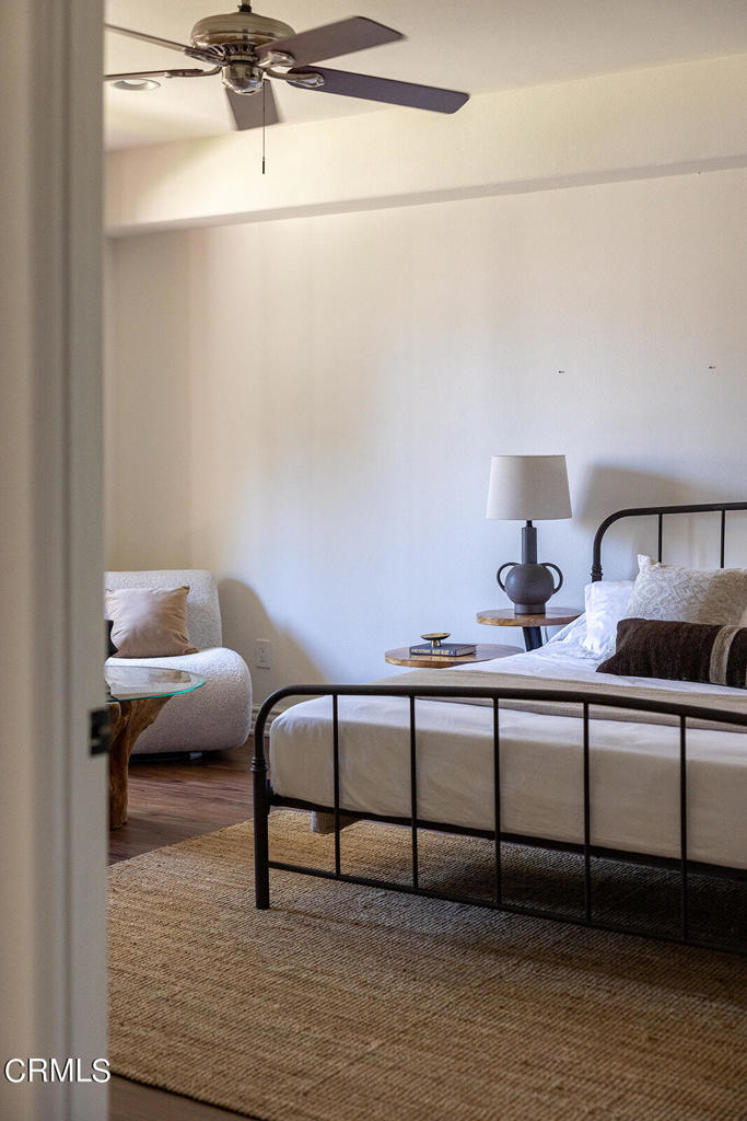 4301 Los Feliz Boulevard 1