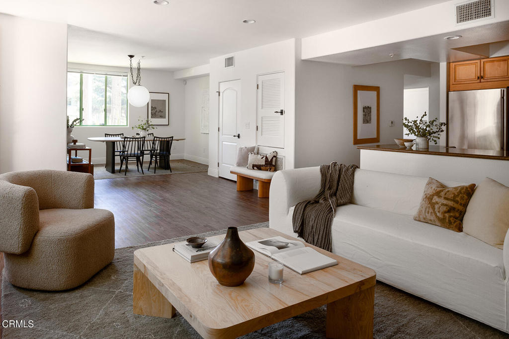 4301 Los Feliz Boulevard 1