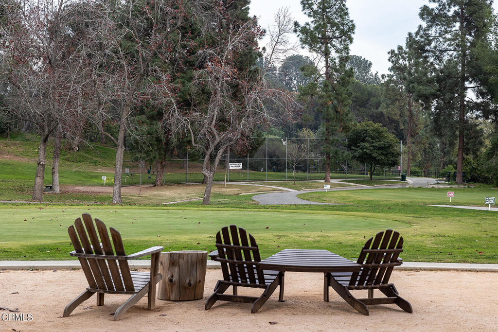 4301 Los Feliz Boulevard 1