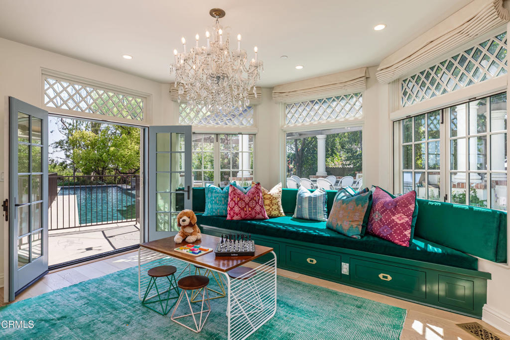 233 Hillside Road