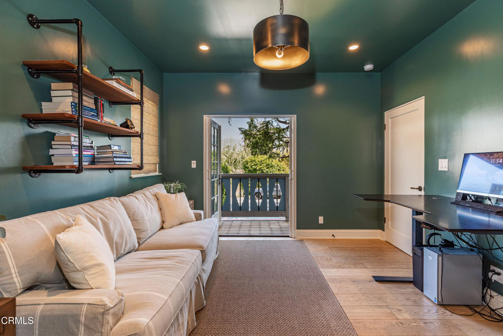 233 Hillside Road