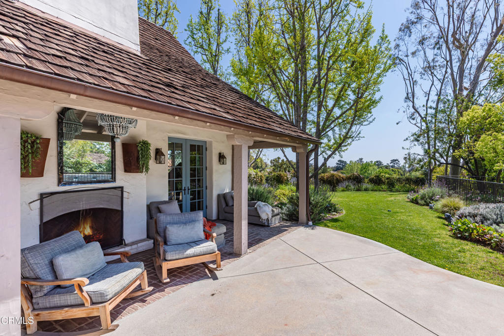 233 Hillside Road