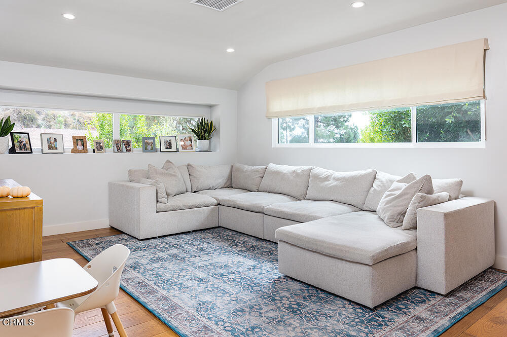 5447 Rock Castle Drive