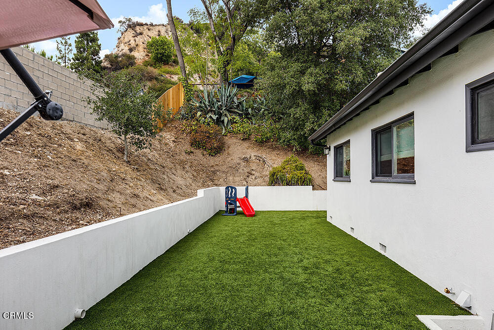 5447 Rock Castle Drive