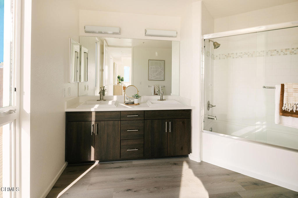 124 W Colorado Street 501