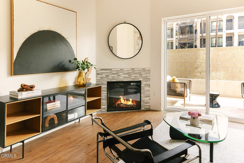 124 W Colorado Street 501