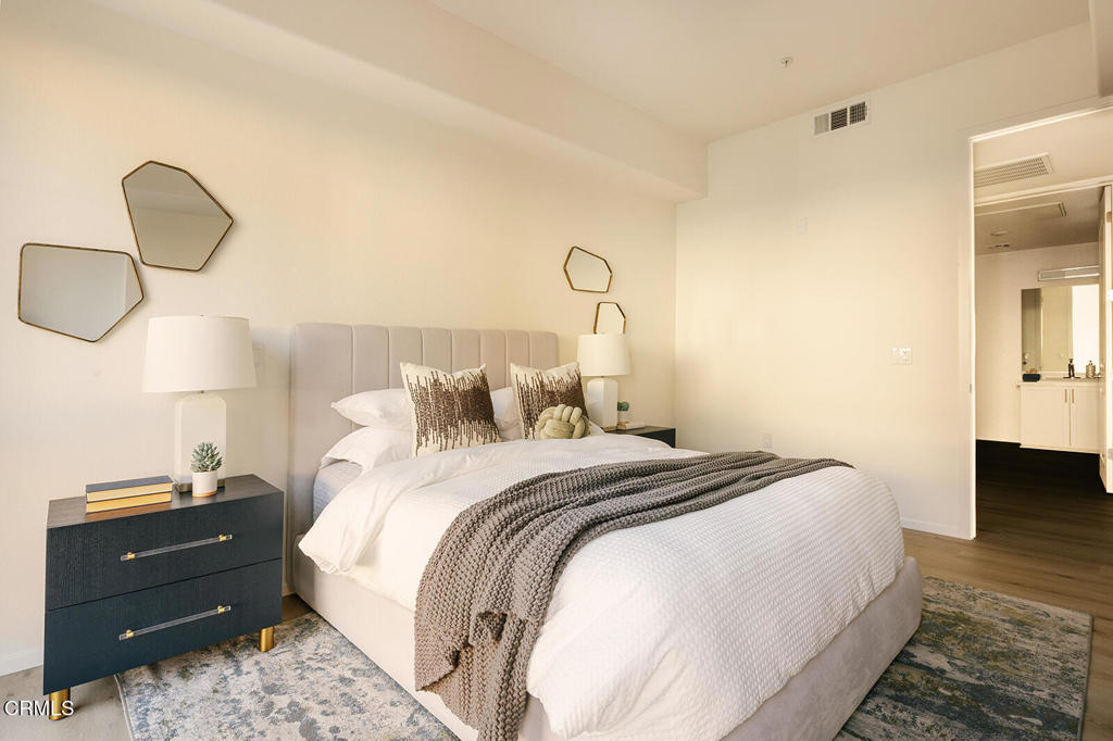 124 W Colorado Street 501